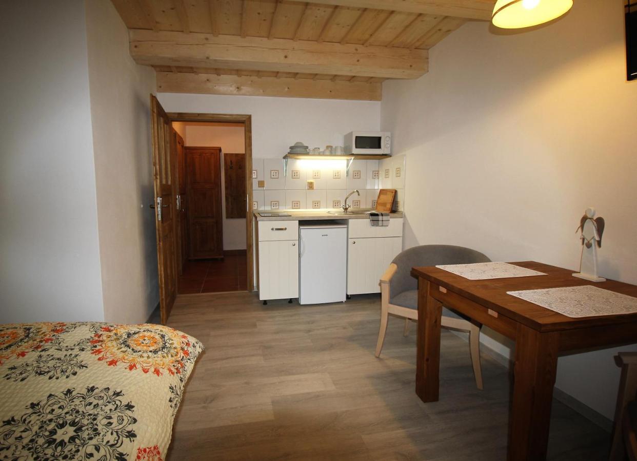 Apartmany U Knajflu Ceske Petrovice Ngoại thất bức ảnh